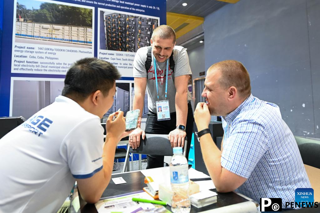 Green innovations garner favor of foreign merchants during Canton Fair