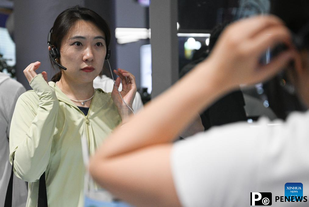 Chinese brands showcased at ongoing CICPE in Haikou