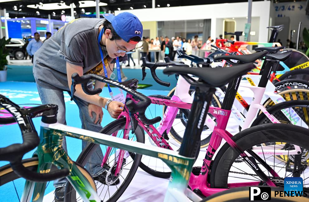 Chinese brands showcased at ongoing CICPE in Haikou