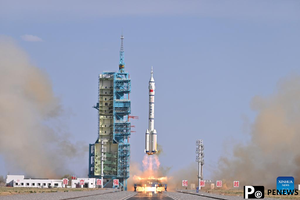 20 manned spaceship for new diverse in