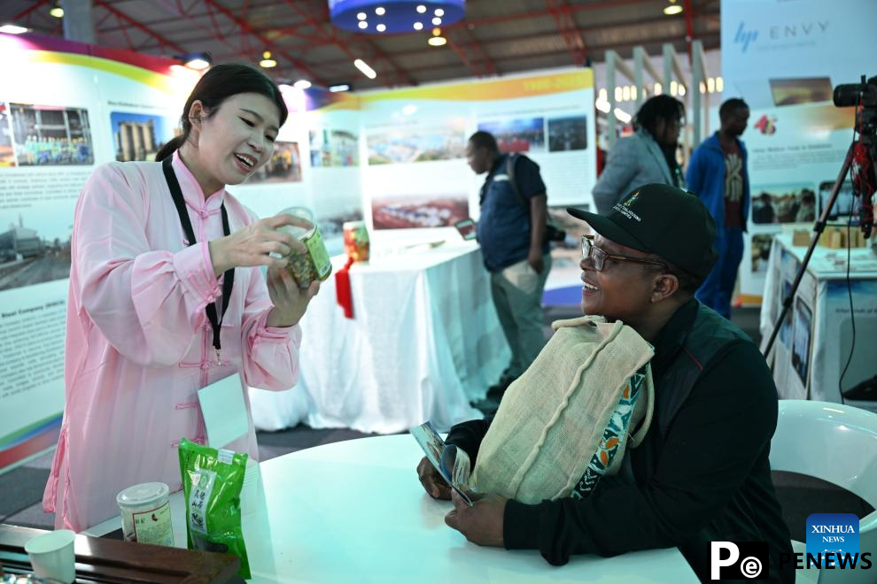 Chinese exhibition turns heads at Zimbabwean trade fair