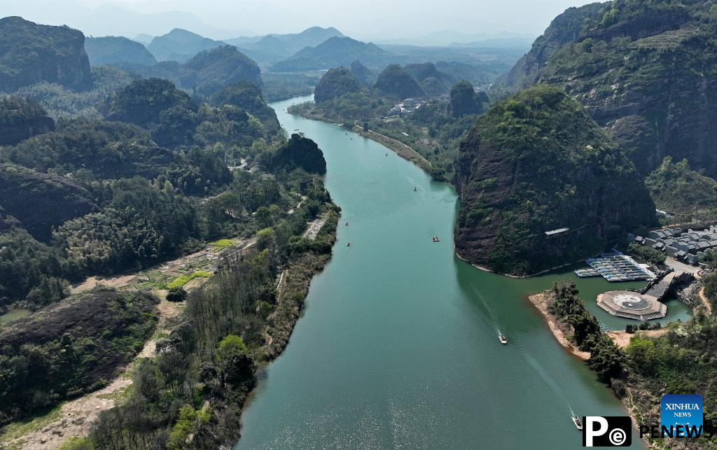 Longhu Mountain boosts tourism with taoist culture, ecological conservation in E China