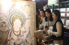China's May Day holiday sparks tourism surge with longer trips, outbound travel