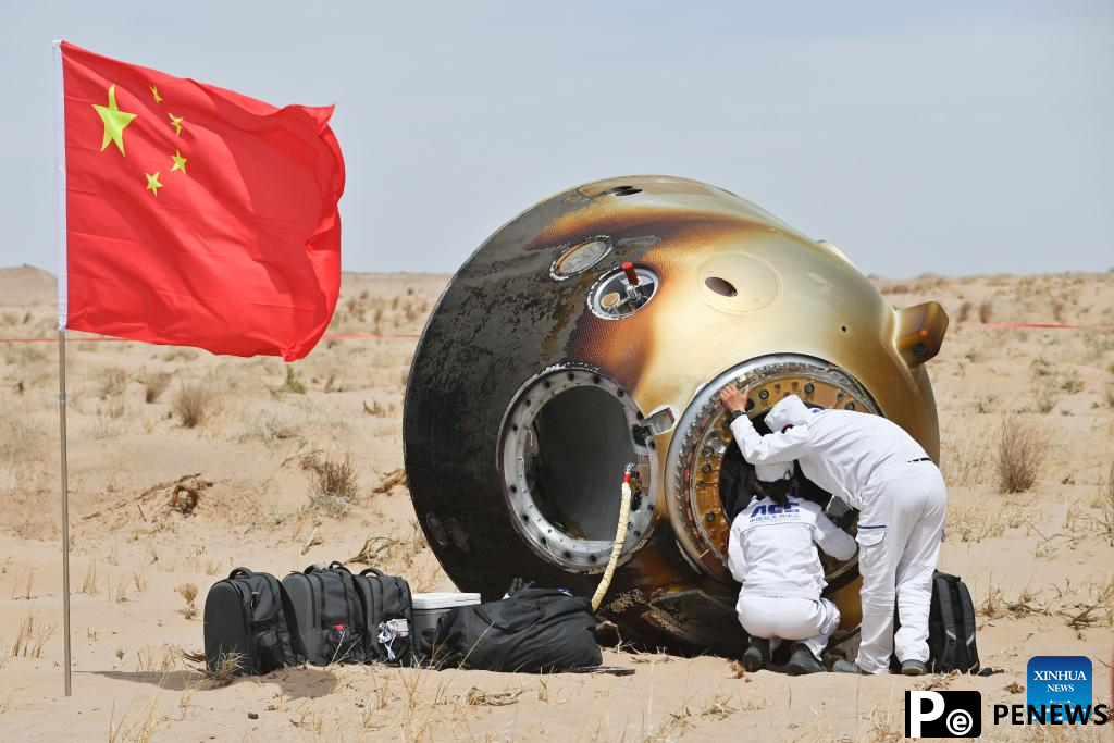 19 return capsule touches down, astronauts all sound