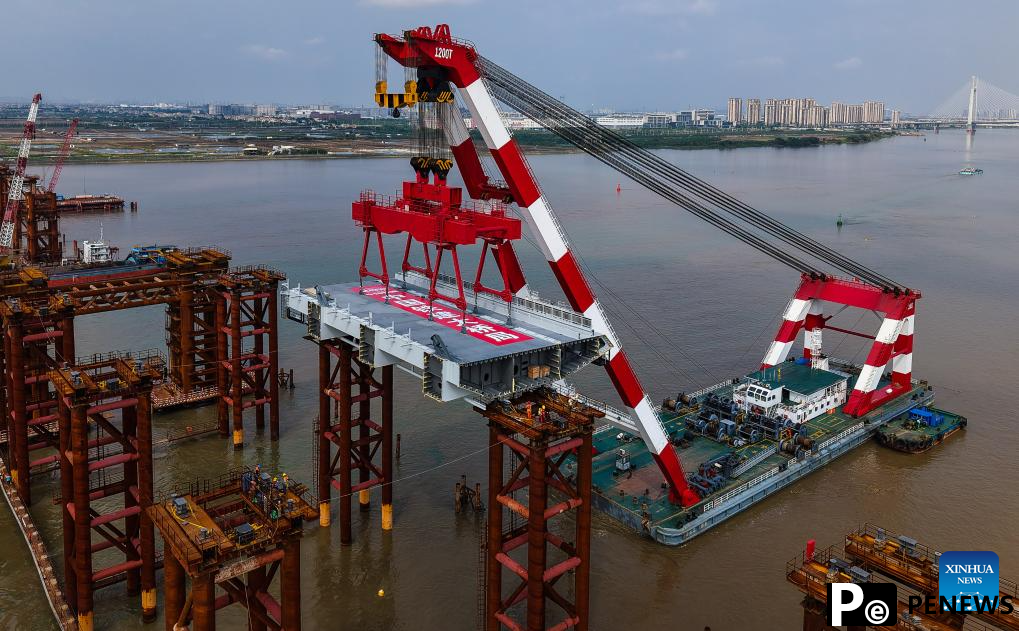 long Wanlong Grand Bridge successfully set