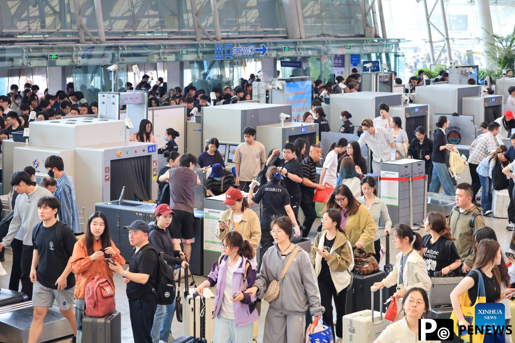 China to handle 144 mln railway passenger trips during May Day holiday
