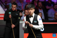 Zhao sweeps O'Sullivan to reach Snooker Worlds final