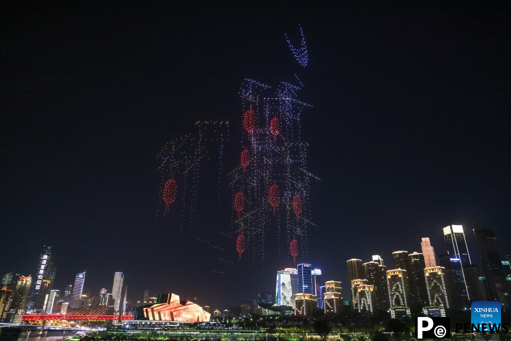 Vibrant snapshots of China during Labor Day holiday