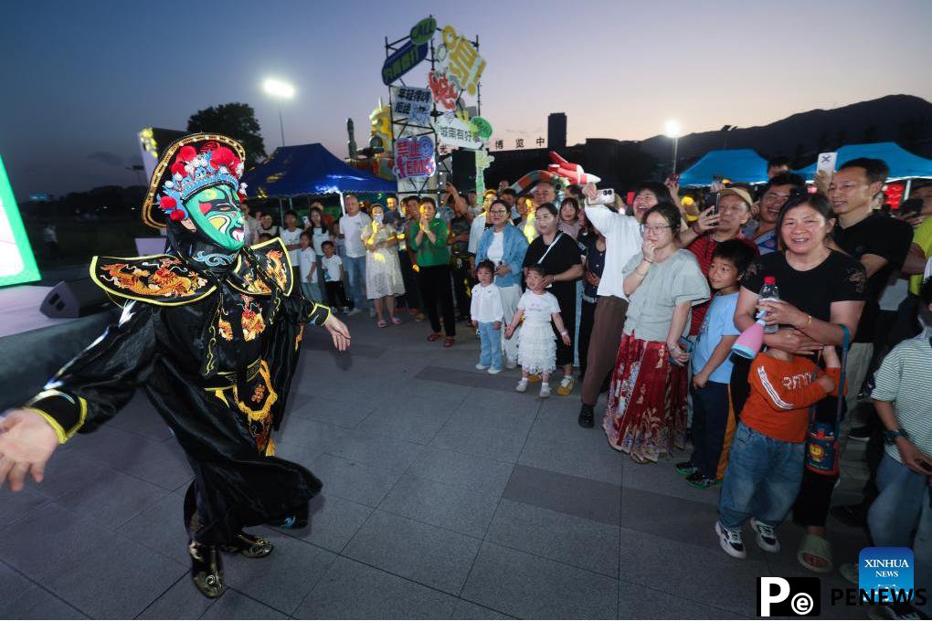 Vibrant snapshots of China during Labor Day holiday