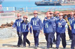 This innovation team in China's Qingdao sets 12 world records in automated port operations