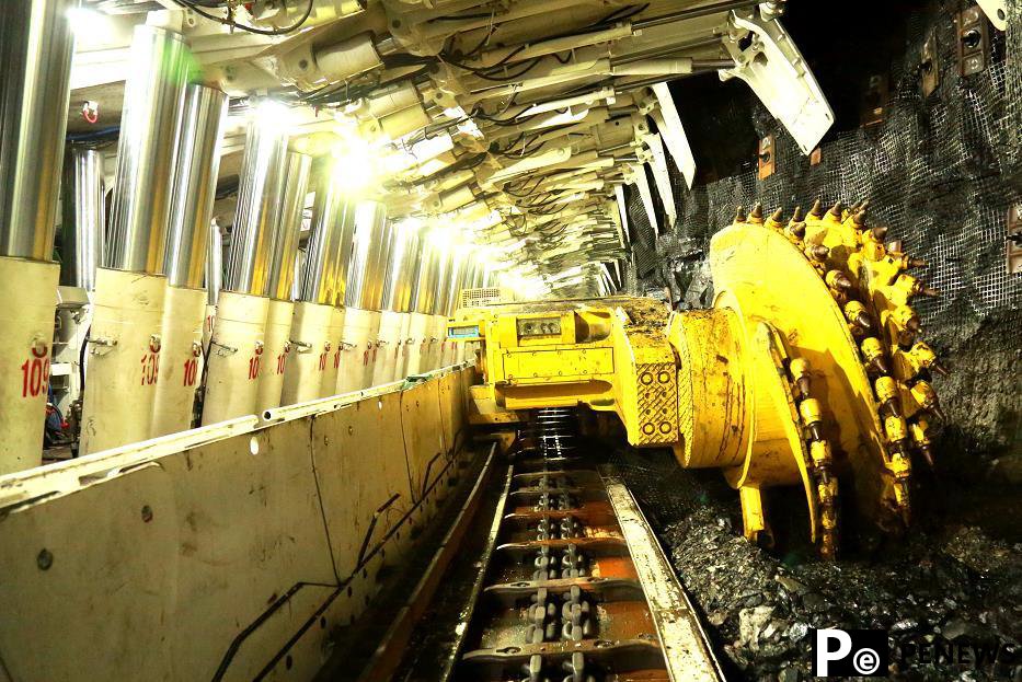 In northern China, a glimpse of the future in smart coal mining