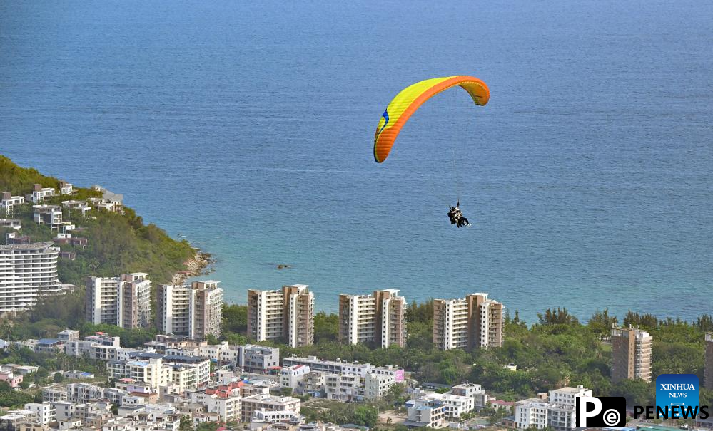 Low-altitude tourism activities become trendy among tourists in China