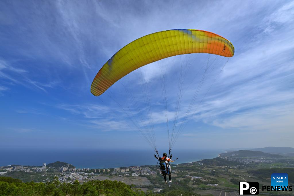 Low-altitude tourism activities become trendy among tourists in China