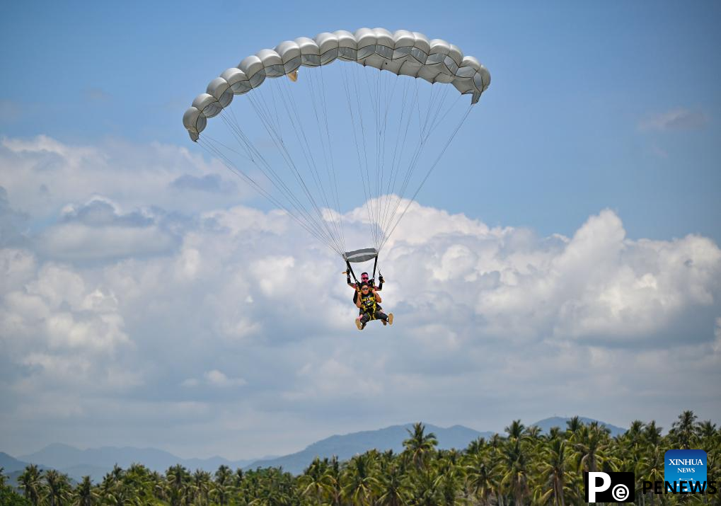 Low-altitude tourism activities become trendy among tourists in China