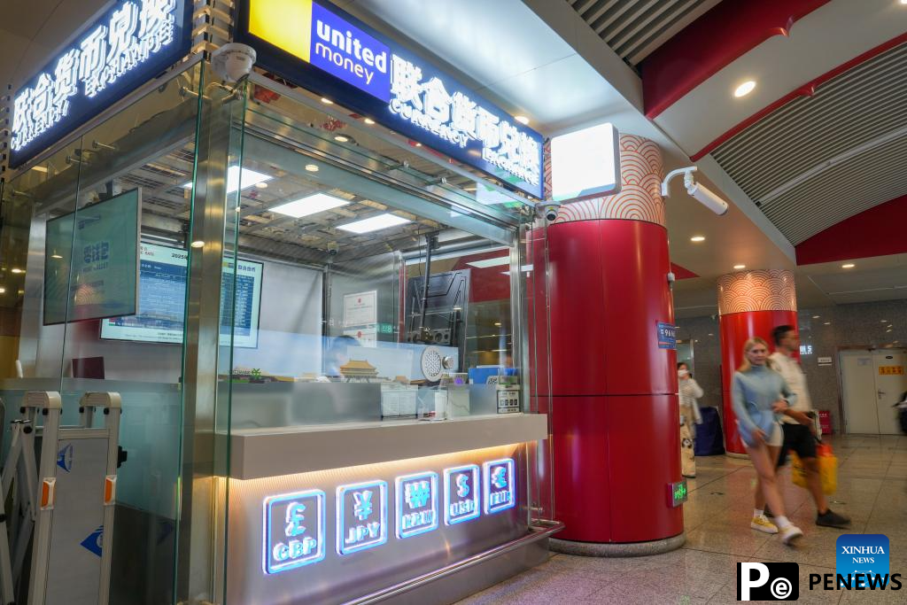 China enhances policies to improve travel and shopping experiences for international visitors