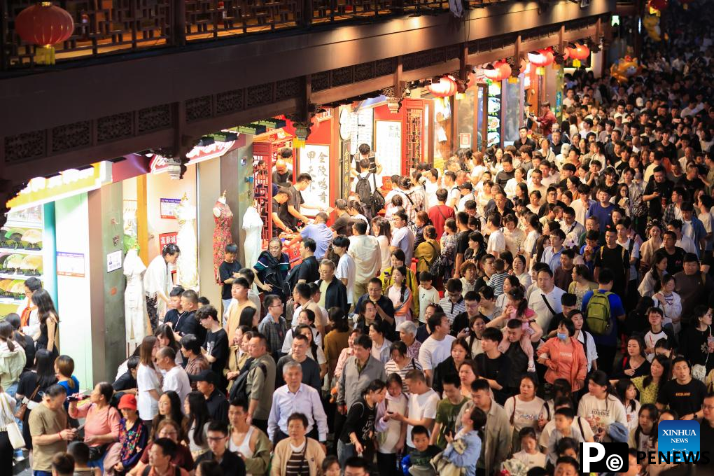 May Day holiday travel boom highlights China