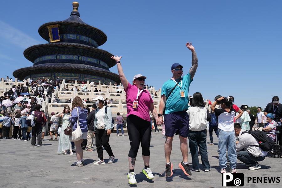 From sightseeing to shopping: China sees holiday inbound tourism boom