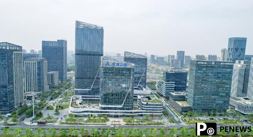 commerce boom to reach global markets