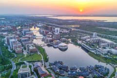 A Glimpse of ＂Tomorrowland＂ in China