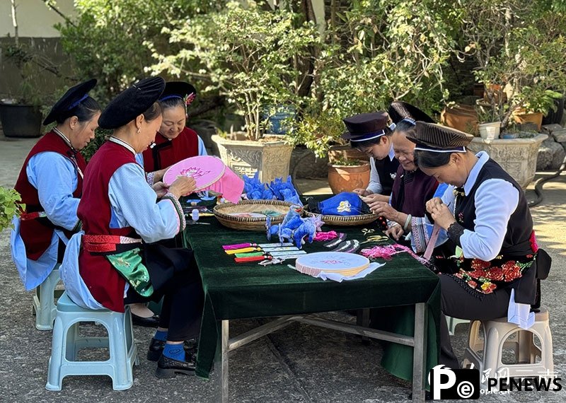 Ancient embroidery finds new life in SW China