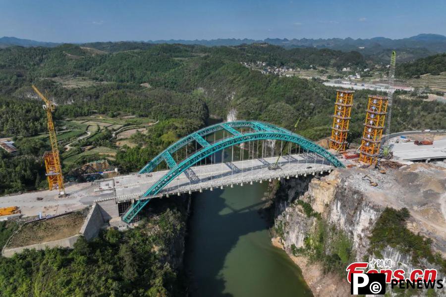 A glimpse of Lami River bridge under construction in Guizhou