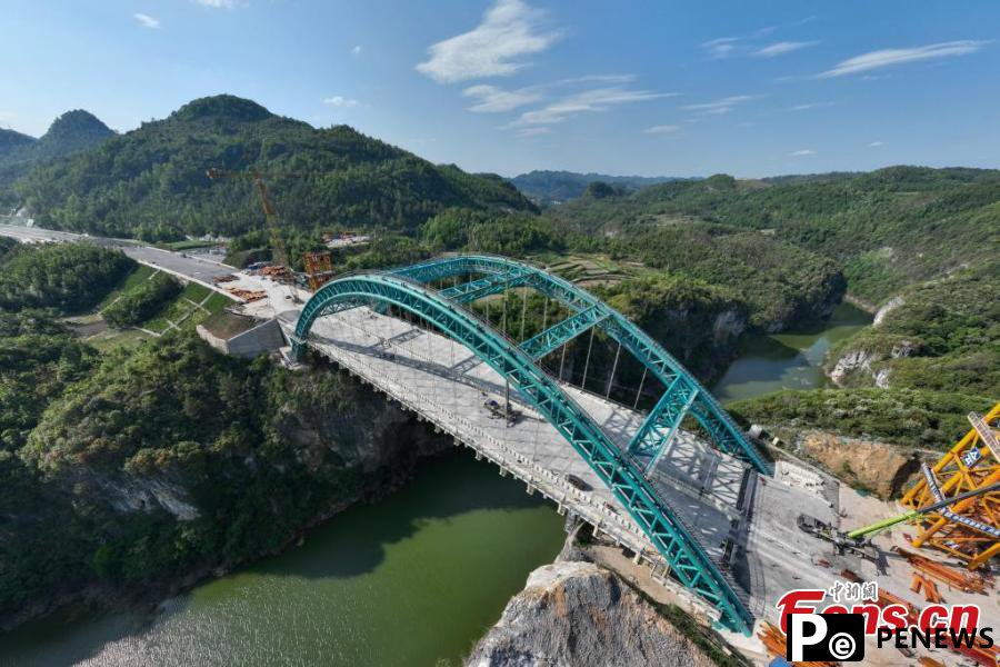 A glimpse of Lami River bridge under construction in Guizhou