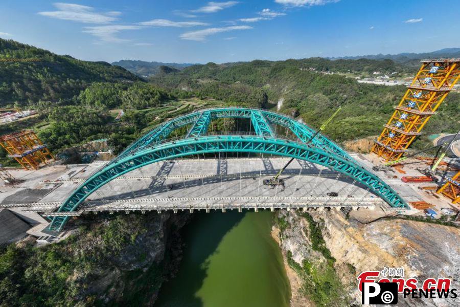 A glimpse of Lami River bridge under construction in Guizhou