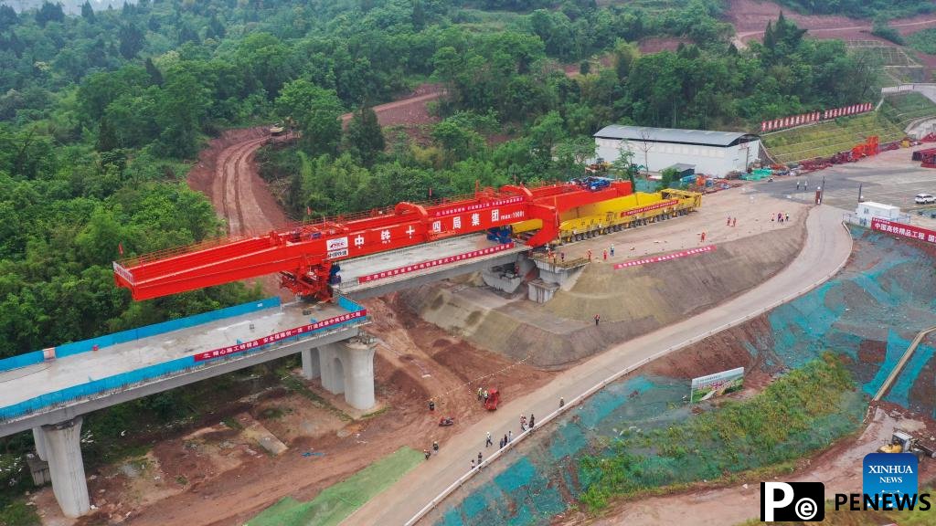 First box girder of Dazu section of middle line of Chengdu