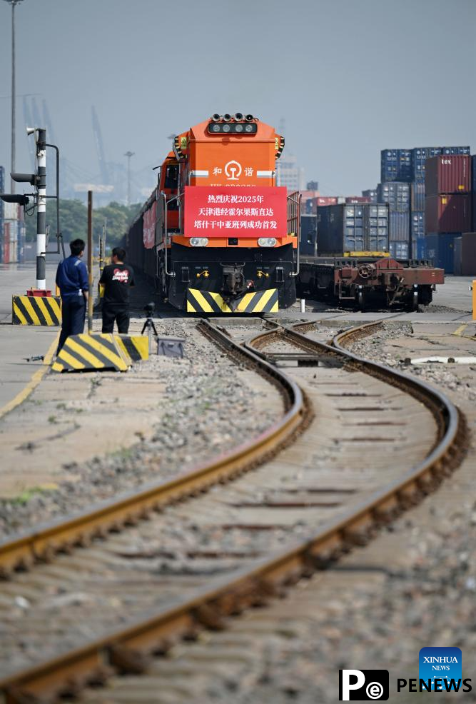 Central Asia freight train departs from Tianjin Port to Tashkent