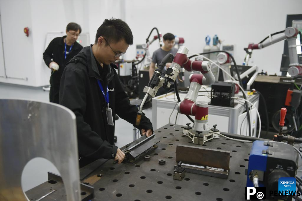 Shanghai boosts development of advanced manufacturing industry