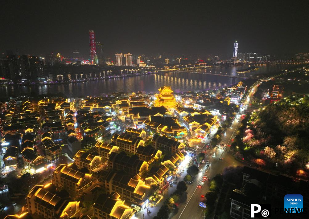 Night economy booms in south China