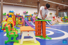 China's ＂toy capital＂ powers global playgrounds