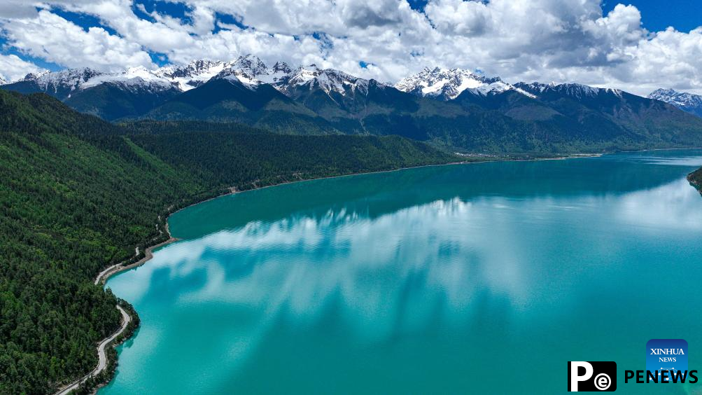 Scenery of Basum Tso in Xizang, SW China