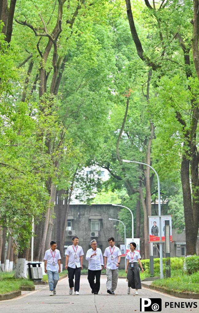 Chinese scientist devotes 63 years to communication technology development