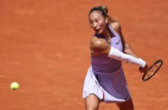 China's Zheng advances to last 16 at French Open