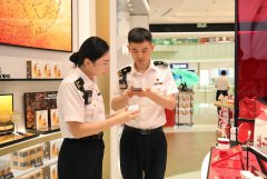 Free industry booms with strengthening of supervision