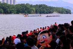 Commentary: Tourism consumption attests to vitality of China's economy