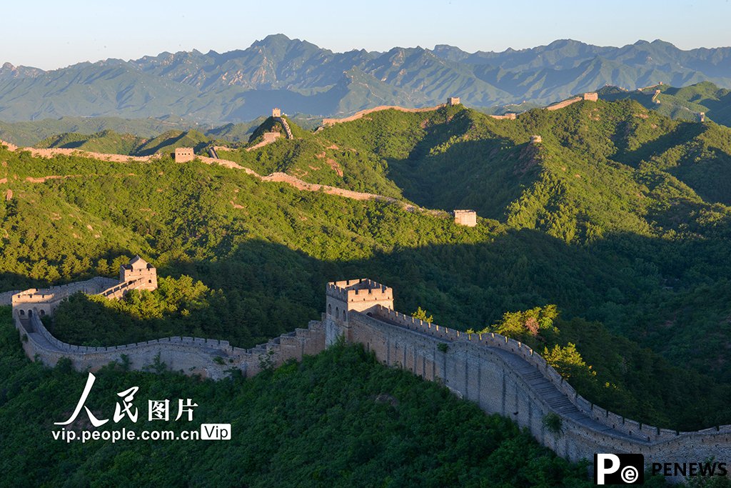 In pics: Great Wall covered in lush greenery