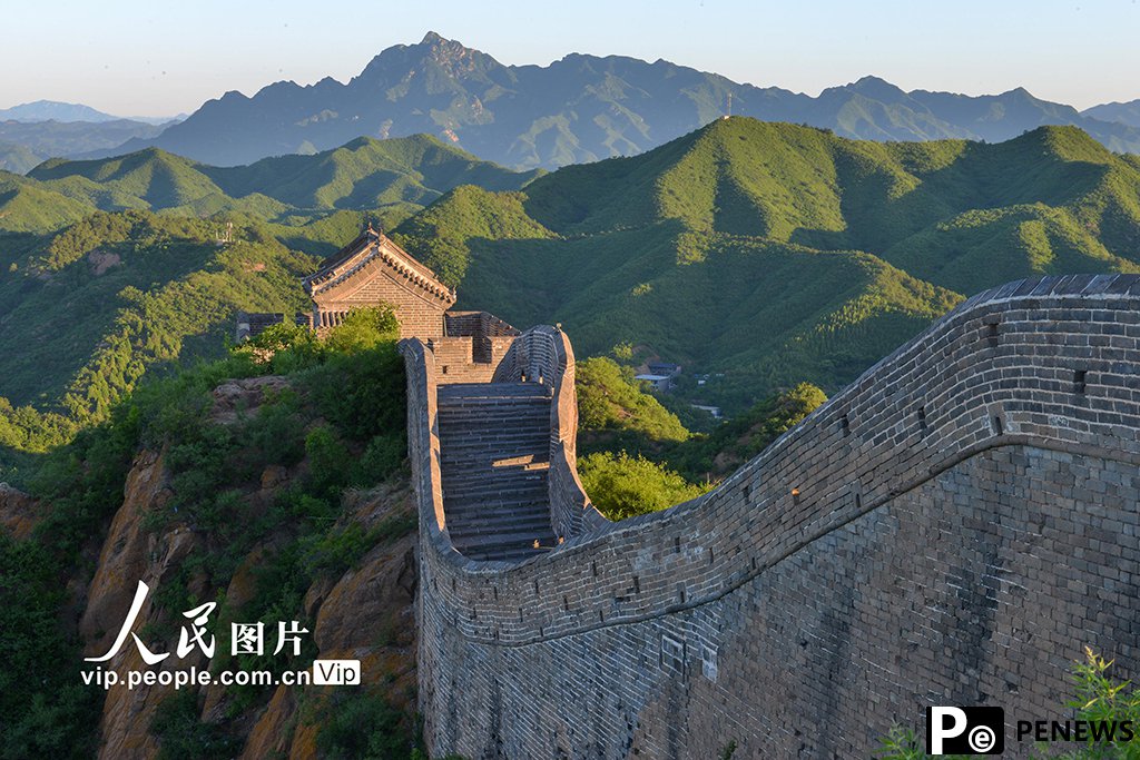 In pics: Great Wall covered in lush greenery