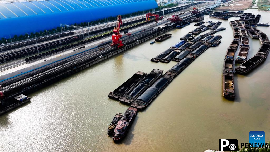 Liangshan Port boosts coal transport efficiency amid summer demand surge