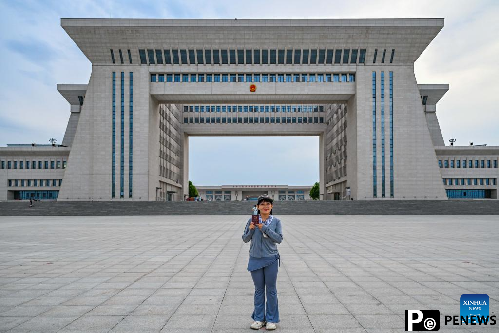 border Route of New Energy Vehicles